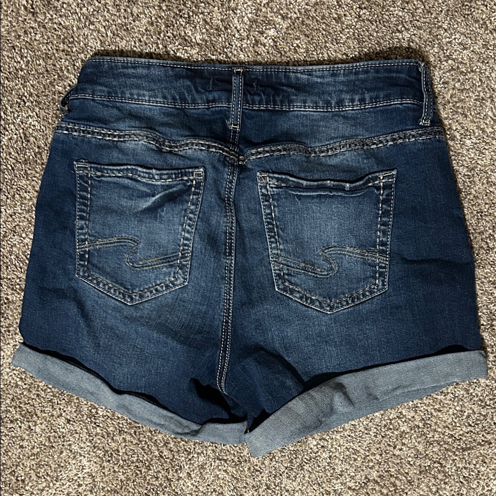 Silver Jeans Elyse Shorts - Picture 3 of 3